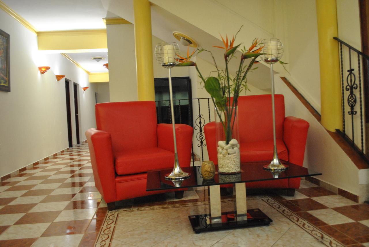 Hotel Rey La Vega Bagian luar foto